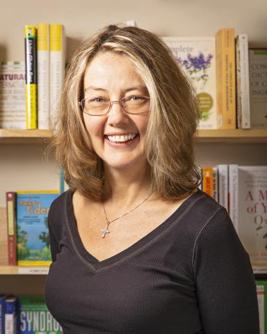 NHC Profile - Kelly Andis, CN 