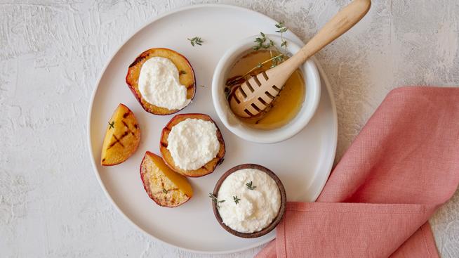 Grilled Peaches with Honey-Thyme Drizzle